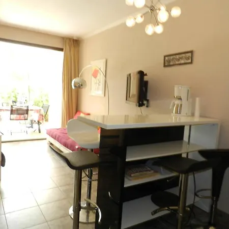 Le Lavandou, 2 Pieces, 4 Personnes - Fr-1-251-653 *