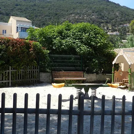 Le Lavandou, 2 Pieces, 4 Personnes - Fr-1-251-653 *